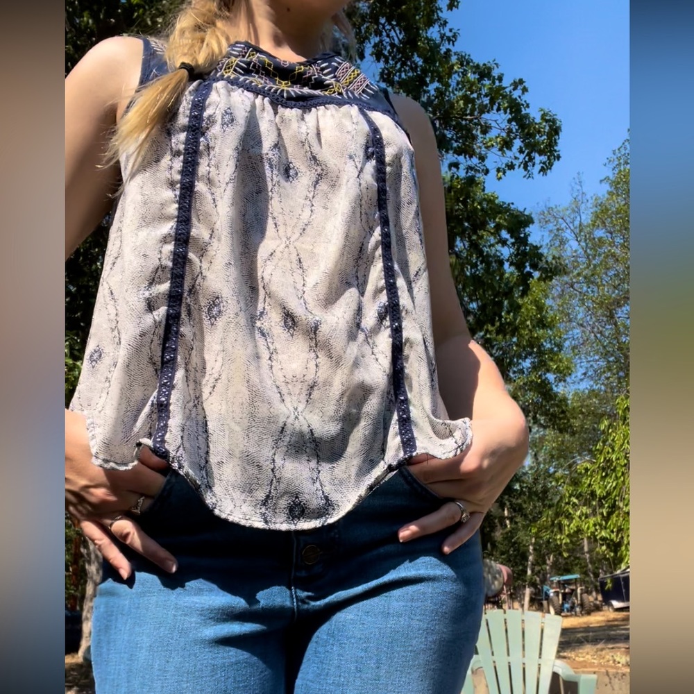 Xhilaration Top